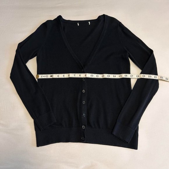 GAP Black V-Neck Cardigan Small - Picture 6 of 7